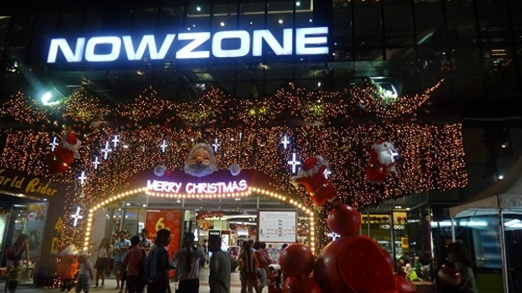 Giáng sinh ở Nowzone đầy màu sắc