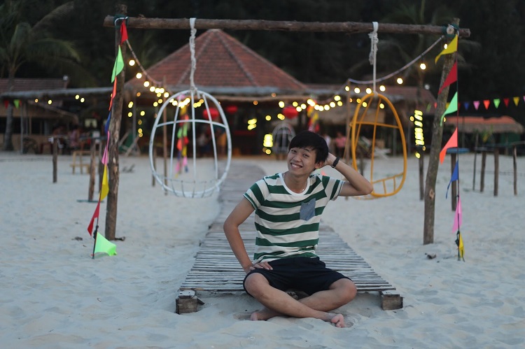 Bạn còn chần chừ gì nữa mà không lên lịch khám phá ngay Cảnh Dương Beachcamp – khu cắm trại siêu siêu hot này để có cho mình những trải nghiệm đáng nhớ nhất trong cuộc hành trình đến thành phố Huế mộng mơ nhỉ?