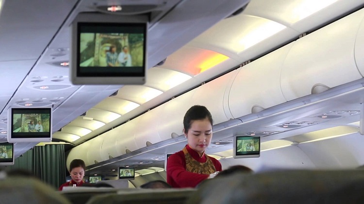 Mặc dù phải tới ngày 21/11/2016, Vietnam Airlines mới chính thức mở bán loạt vé khuyến mại Tết lần thứ hai này, nhưng ngay từ bây giờ, bạn có thể liên lạc với Du Lịch Đại Dương qua hotline 094-555-3434 để được tư vấn về lịch trình bay, giá vé cũng như được hỗ trợ đặt để nắm giữ một trong những tấm vé máy bay Tết siêu tiết kiệm này.