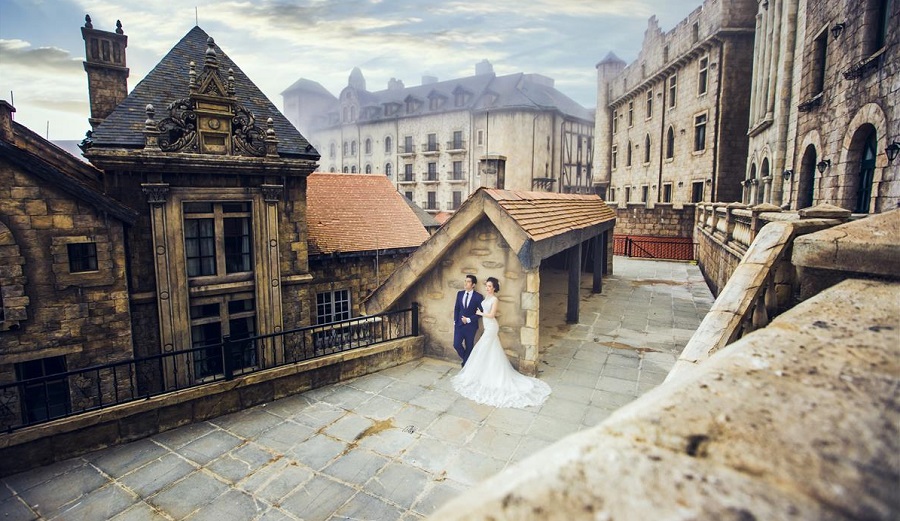 Chụp ảnh cưới ở khu làng Pháp thì đẹp mê ly