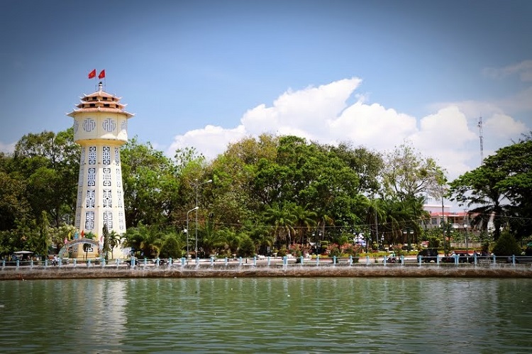 Tháp nước Phan Thiết - biểu tượng kiến trúc của TP. Phan Thiết
