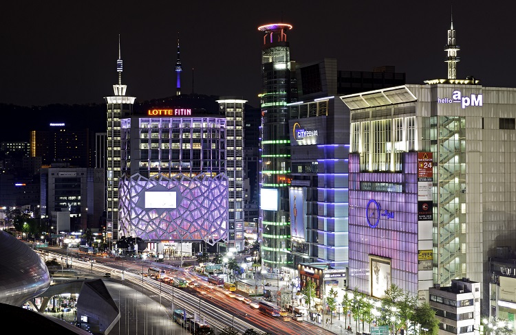 Đón giáng sinh ở Dongdaemun, Seoul