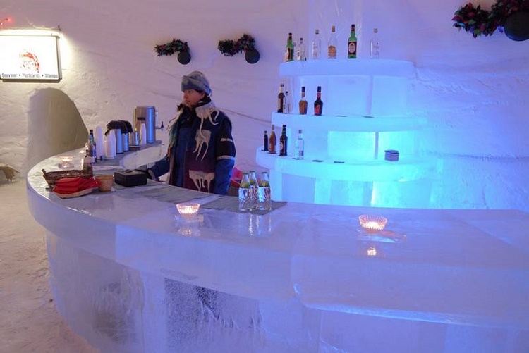 Khách sạn băng ở làng Snow Village