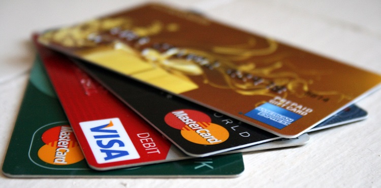 Nên sử dụng thẻ tín dụng để thanh toán số tiền lớn khi du lịch Campuchia