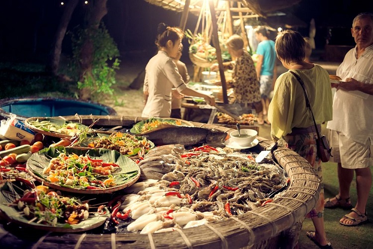Ẩm thực tại chợ đêm Phan Thiết, Bình Thuận