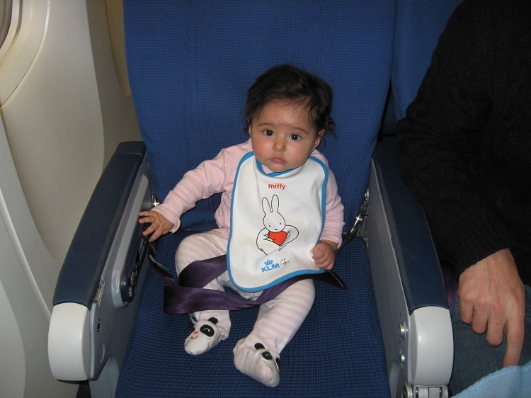 Kể từ ngày 20/10/2016, hãng hàng không Vietnam Airlines đã chính thức nâng tỷ lệ vận chuyển hành khách là những em bé dưới 02 tuổi lên 15% tổng số ghế. Số lượng này sẽ được áp dụng trên mỗi chuyến bay của hãng khai thác bằng tàu bay A321. Trước đó, số lượng vận chuyển hành khách là các em bé dưới 02 tuổi trên mỗi chuyến bay chỉ cho phép tối đa là 10% tổng số ghế.