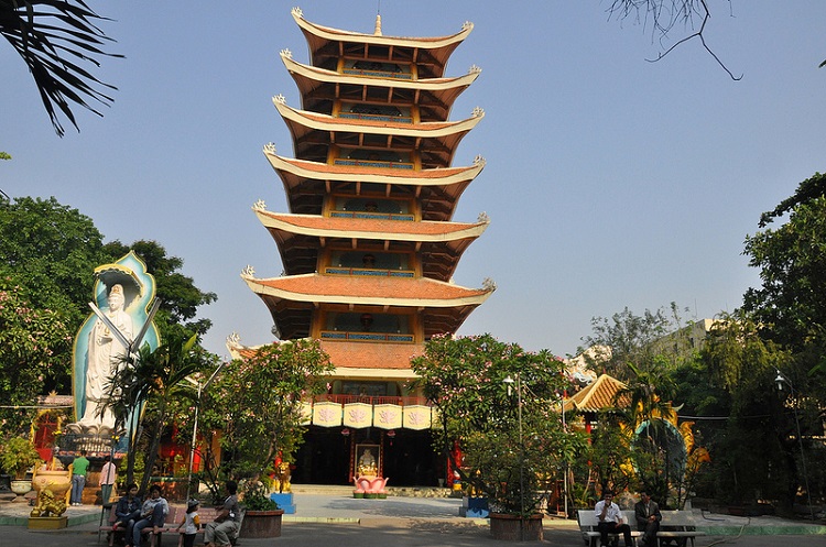 Công trình kiến trúc thứ tư: Việt Nam Quốc Tự