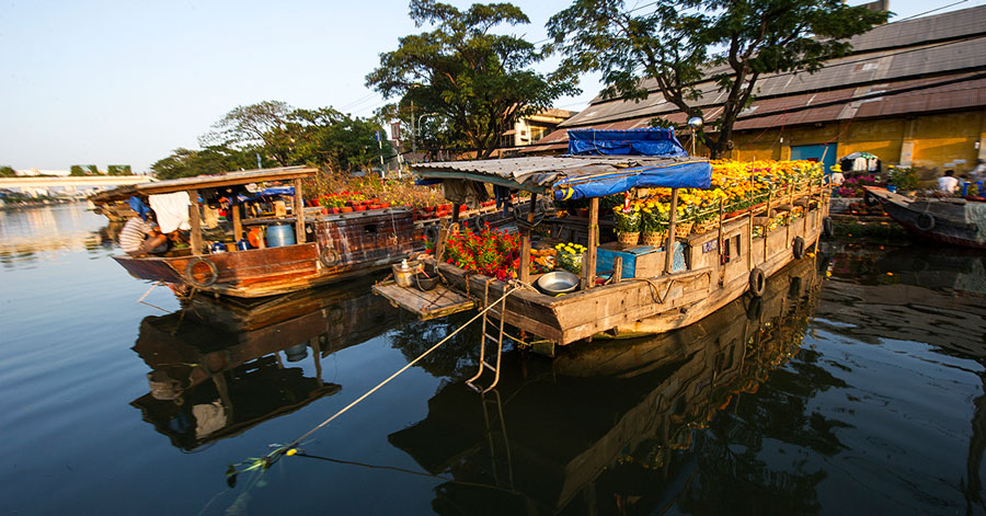 Bến Bình Đông - một chợ hoa bên sông tại Sài Gòn