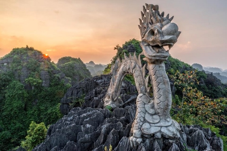 Giá vé tham quan 12 điểm du lịch hot nhất Ninh Bình năm 2017