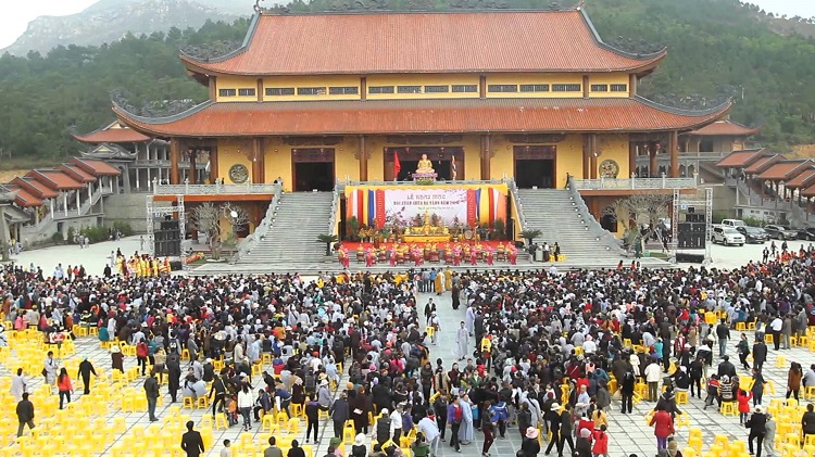 Những điểm lễ chùa đầu năm nổi tiếng nhất khu vực phía Bắc